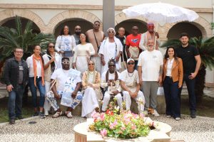 L’AJUNTAMENT D’ONDARA REP EL GRUP “CORTEJO AFRO” PARTICIPANT AL FESTIVAL ARERÊ QUE SE CELEBRA DEL 25 AL 27 D’ABRIL