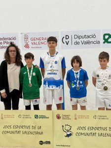ARNAU MONTILLA, DE L’ESCOLA DE PILOTA D’ONDARA, CAMPIÓ AUTONÒMIC DE RASPALL INDIVIDUAL CATEGORIA ALEVÍ