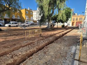 IL·LUMINACIÓ, MOBILITAT I ESPAIS PÚBLICS CENTREN LA REUNIÓ DE BARRI DE CAIXA D’ESTALVIS I TOSSALS